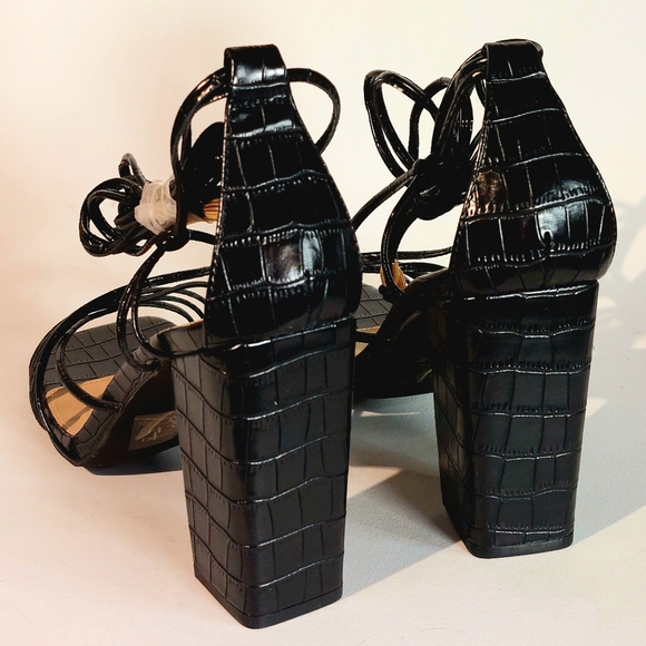 Shoedazzle black patent Dimona heeled sandal, 9.5, NWT - Picture 3 of 13